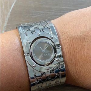 Gucci Twirl Watch